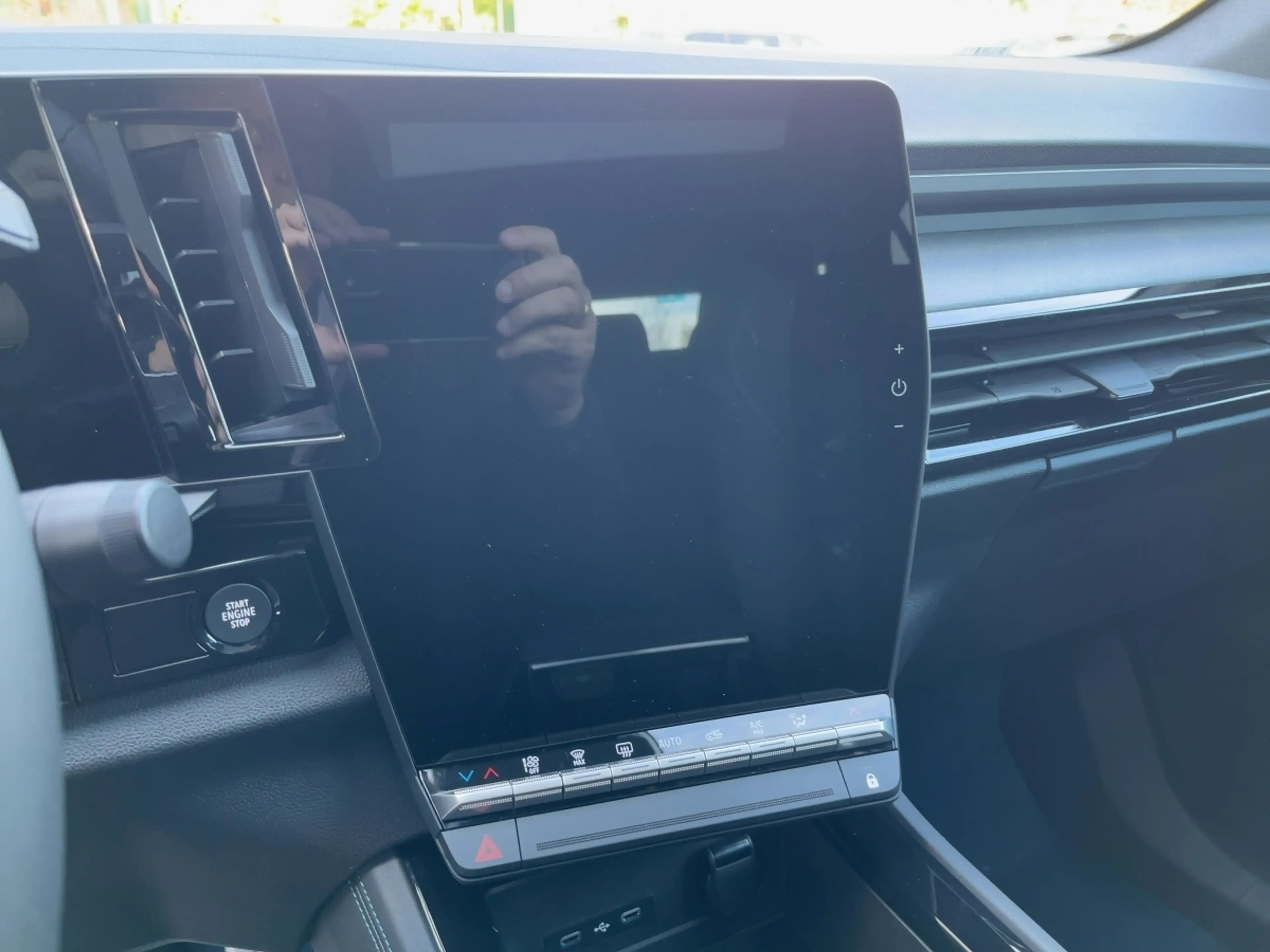 Renault Rafale Esprit Alpine E-Tech Plug-in Hybrid 300 4x4+PANO — photo 10