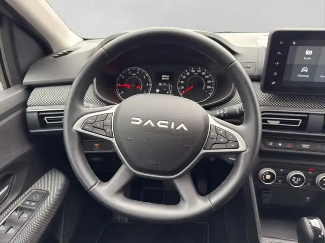 Dacia Sandero view 13