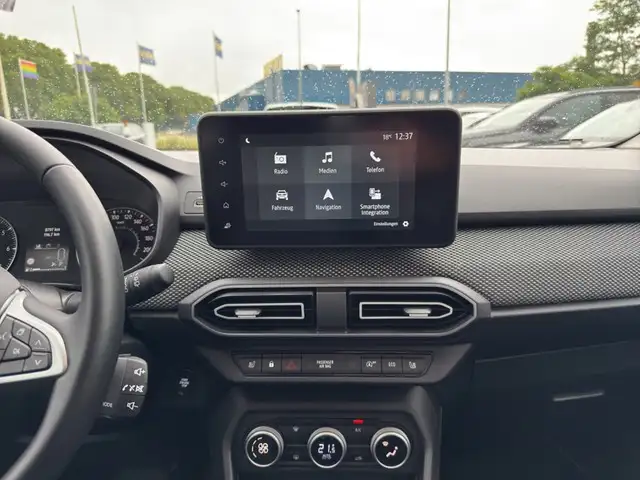 Dacia Sandero view 12