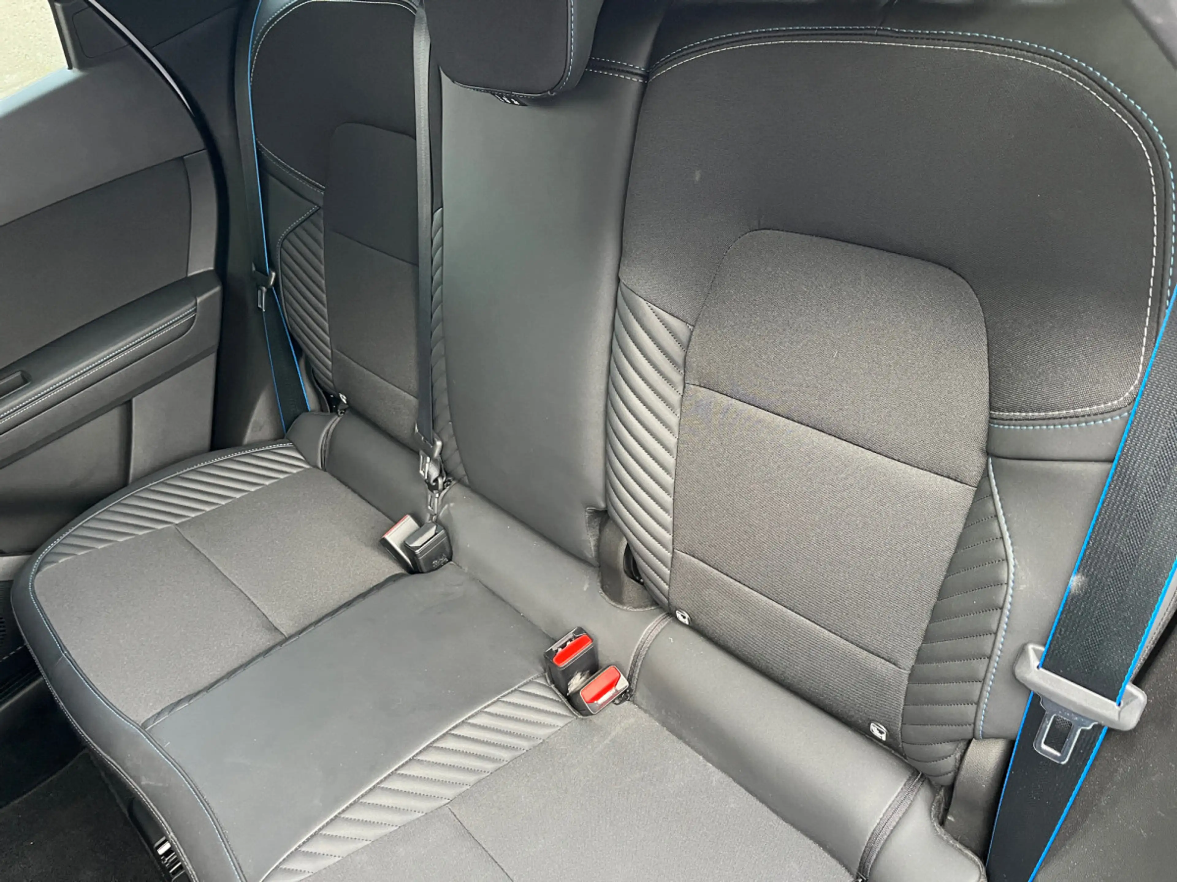 Renault Captur 1.6 Esprit Alpine E-Tech Full Hybrid — photo 7