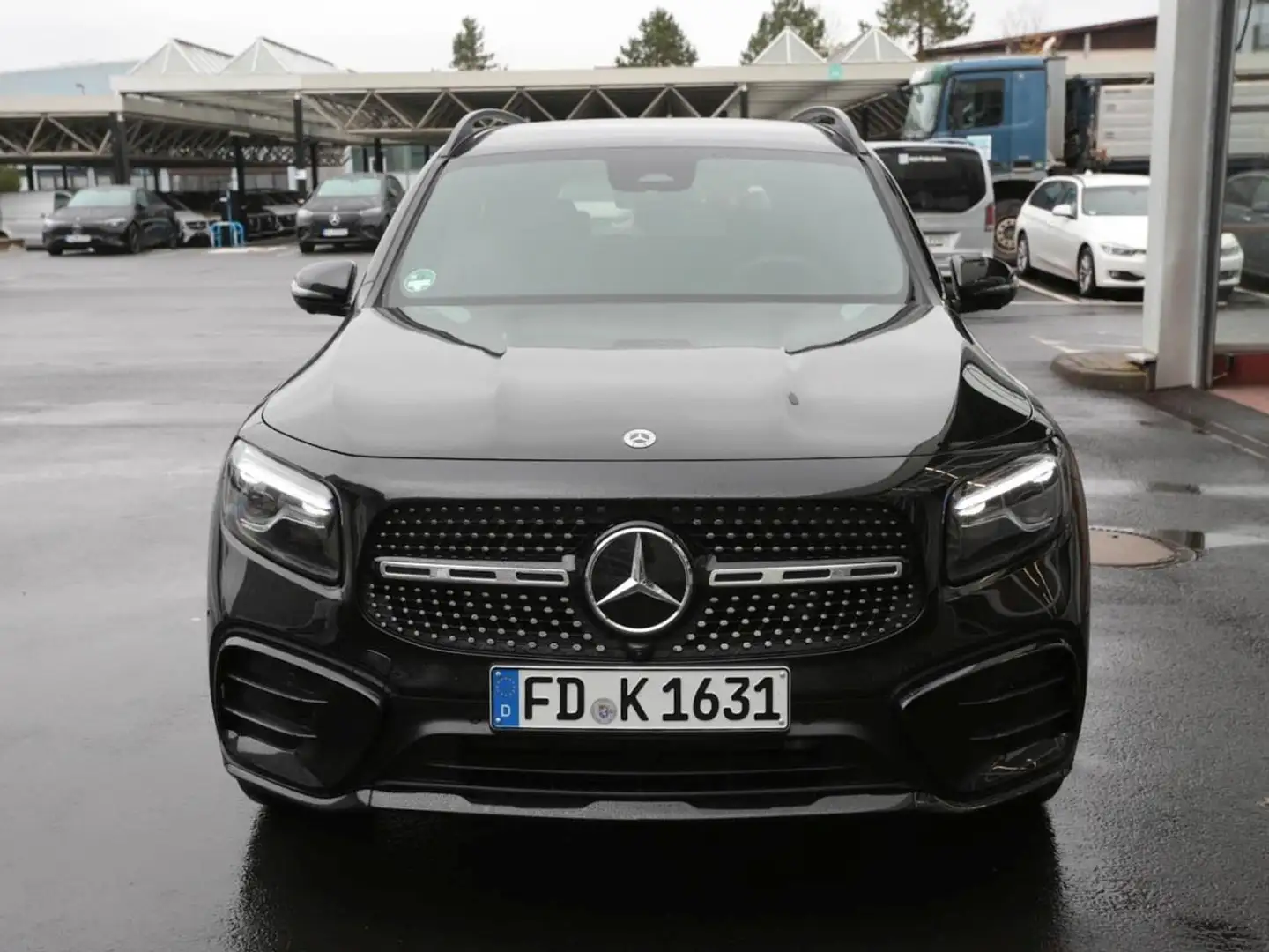 Mercedes-Benz GLB 180 d AMG Night Distronic Burmester AHK 360° Schwarz - 2