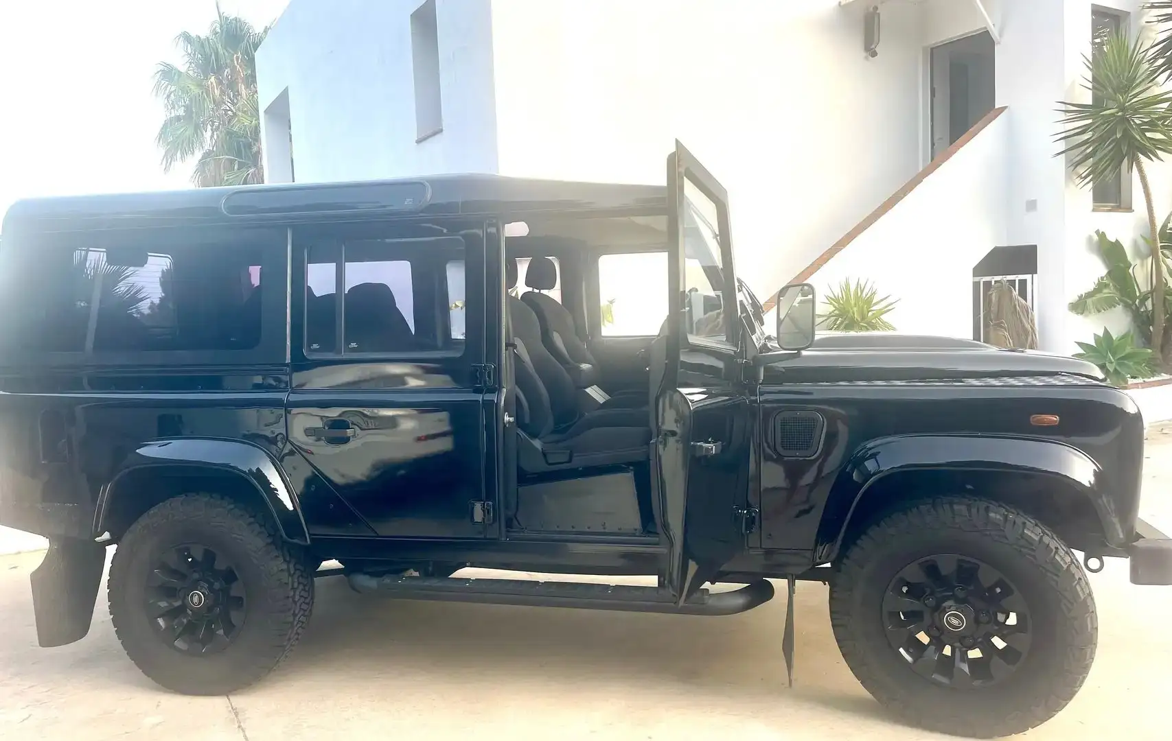 Land Rover Defender 110 SW S Czarny - 2