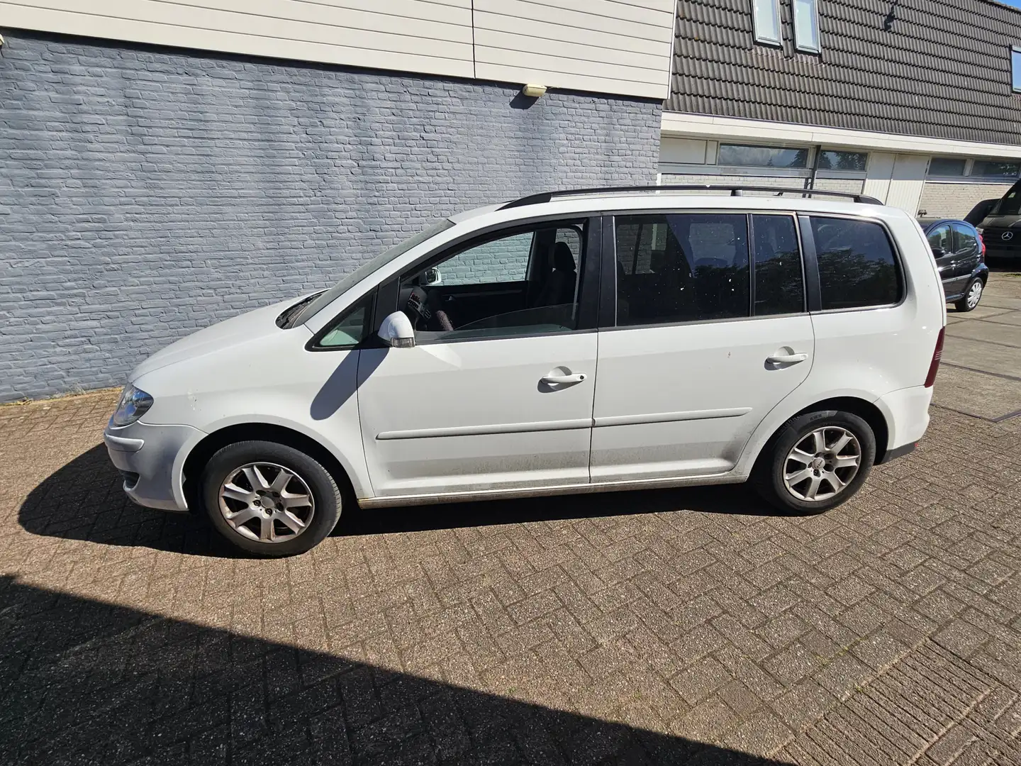 Volkswagen Touran 1.4 TSI Trendline motor defect  7 sits Bílá - 2