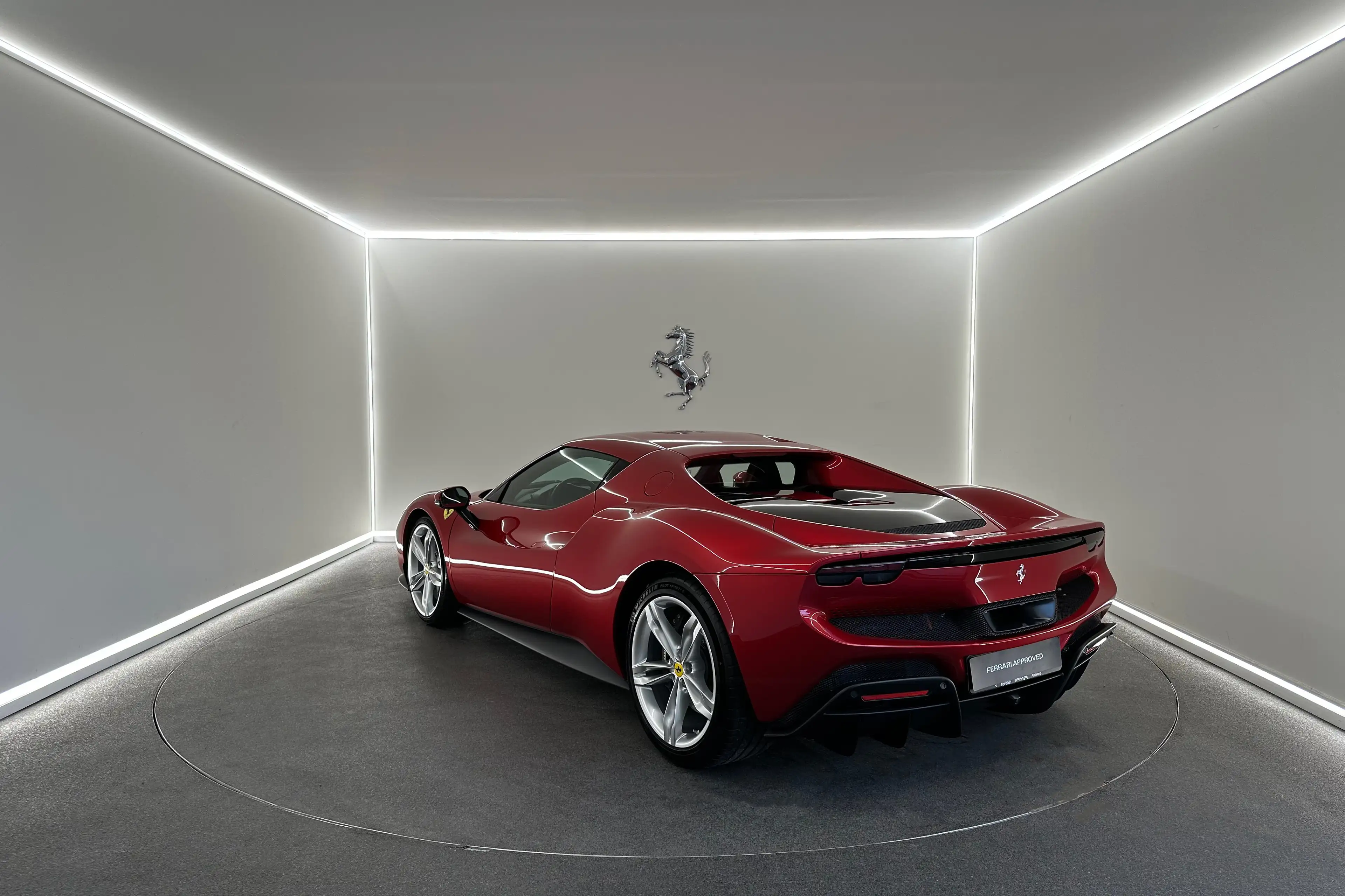 Ferrari 296 GTB Rosso Imola / Ferrari Approved — photo 5