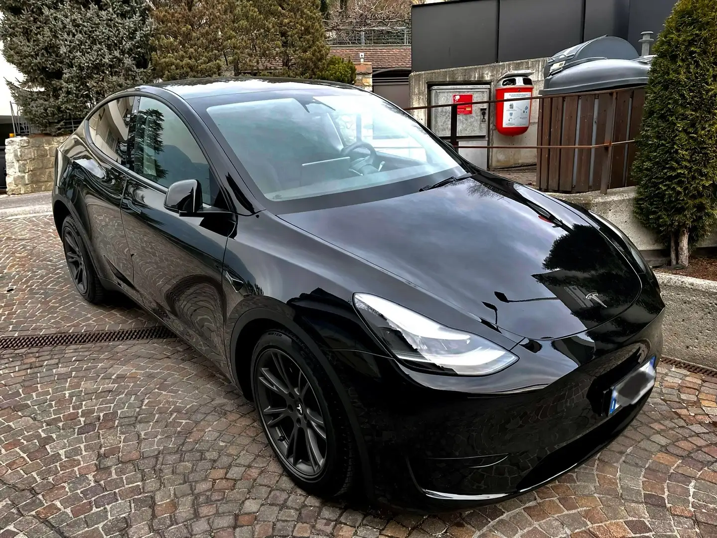 Tesla Model Y RWD normal range Nero - 1