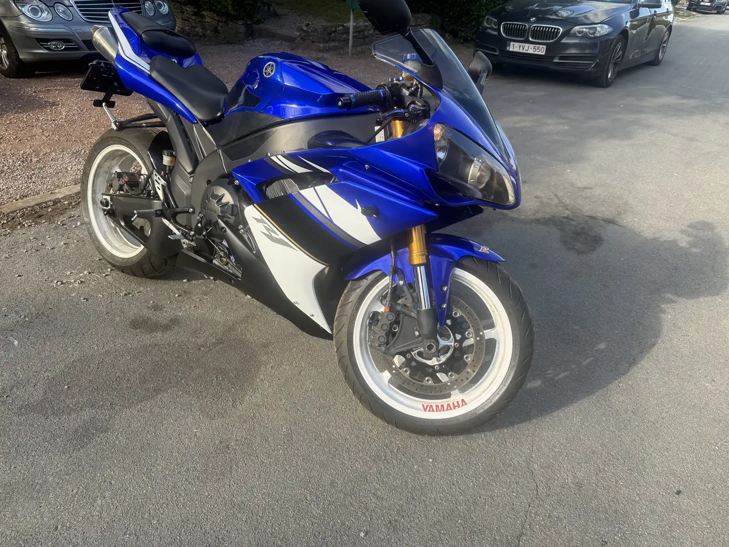 Yamaha YZF-R1 - 2