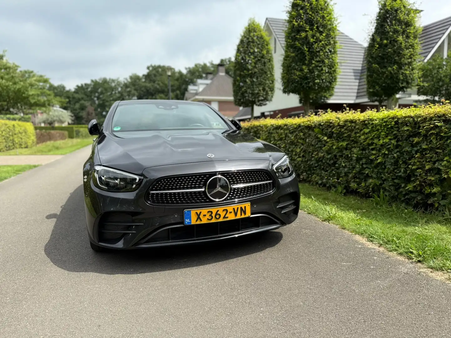 Mercedes-Benz E 300 E 300 AMG L. Zwart - 1