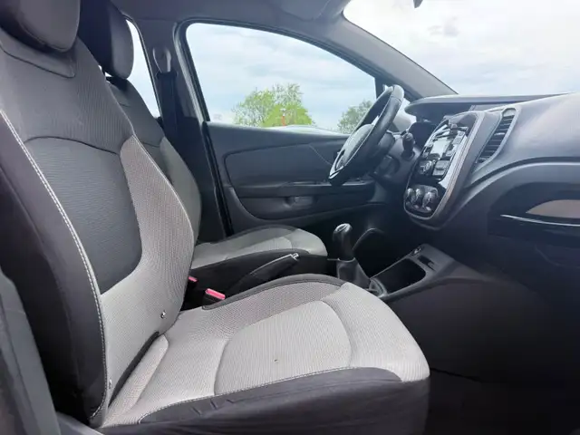 Renault Captur view 6