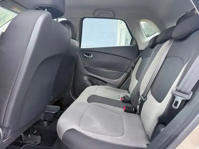 Renault Captur view 10