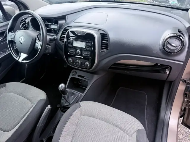 Renault Captur view 5