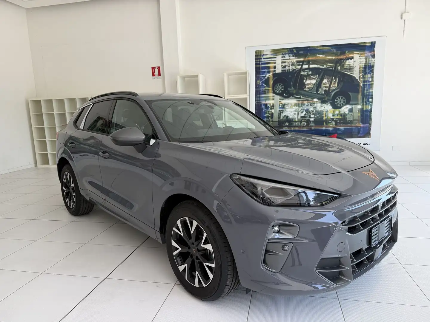 CUPRA Terramar Terramar 1.5 Hybrid DSG Gris - 2