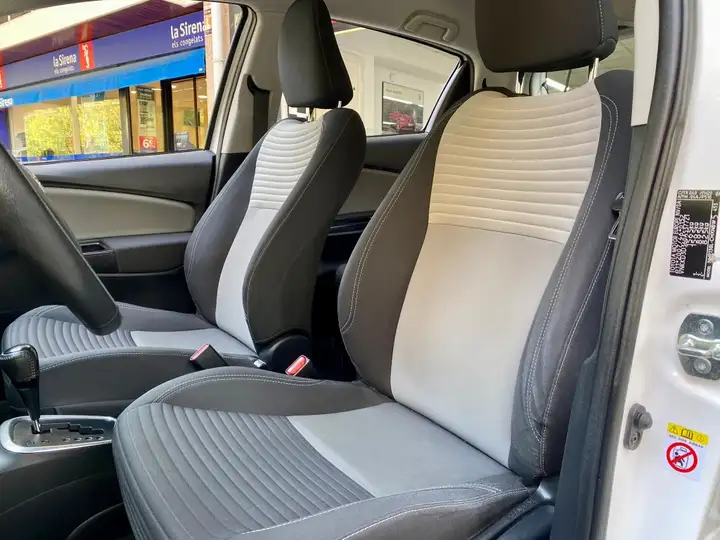 Toyota Yaris 2019, foto 16