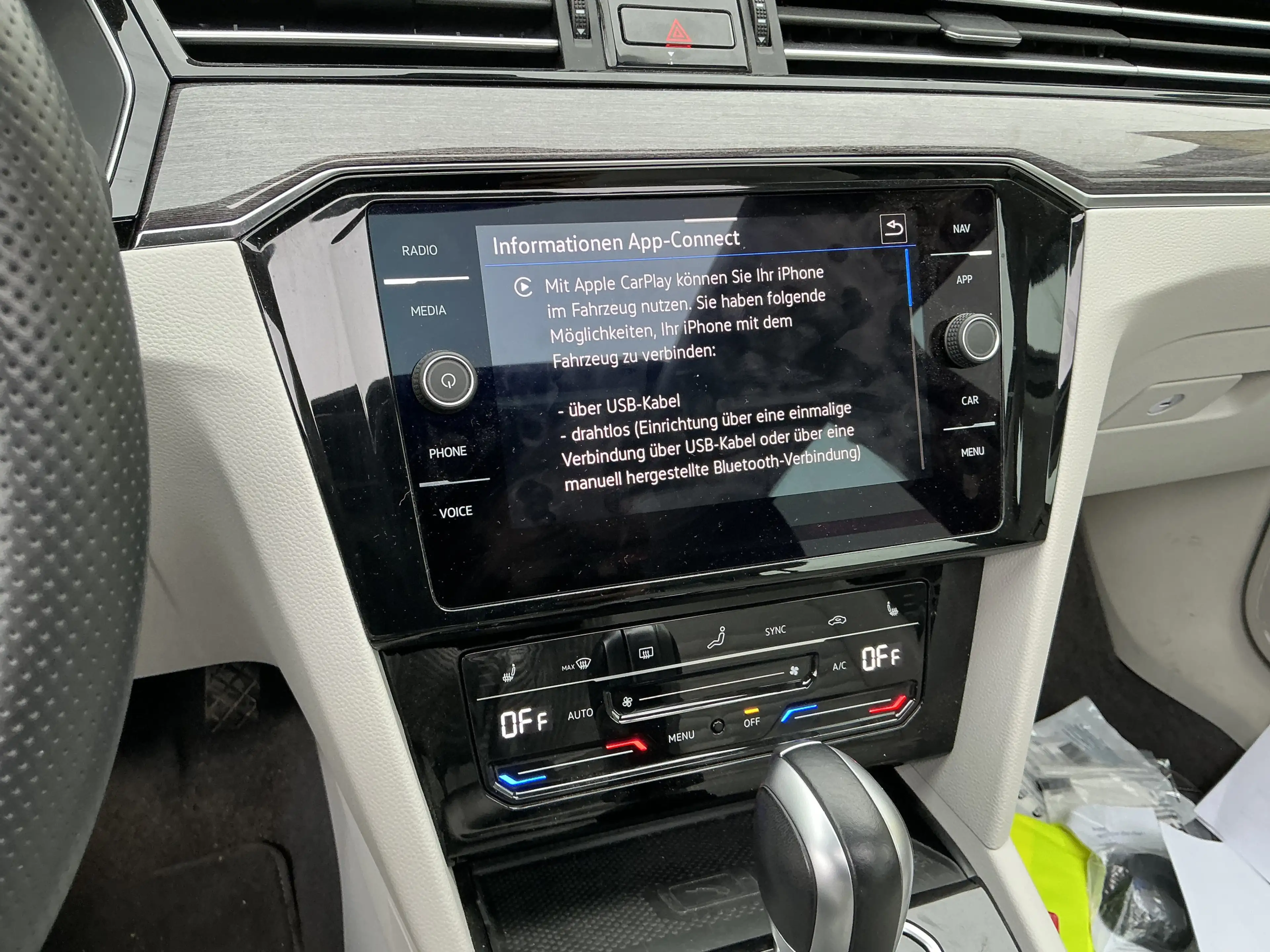 Volkswagen Passat GTE Leder Pano Memory 360Cam Navi HUD ACC — photo 13