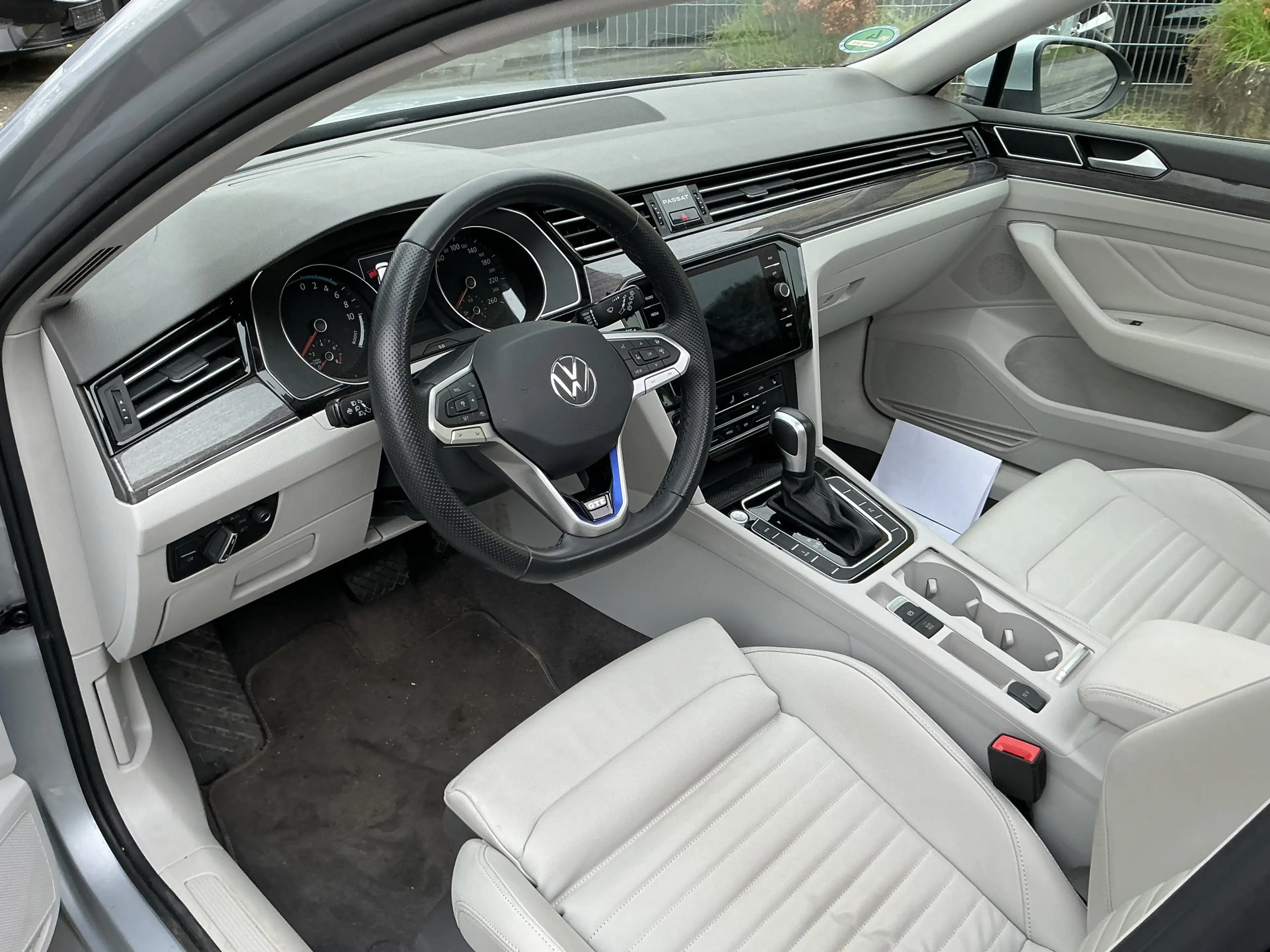 Volkswagen Passat GTE Leder Pano Memory 360Cam Navi HUD ACC — photo 6