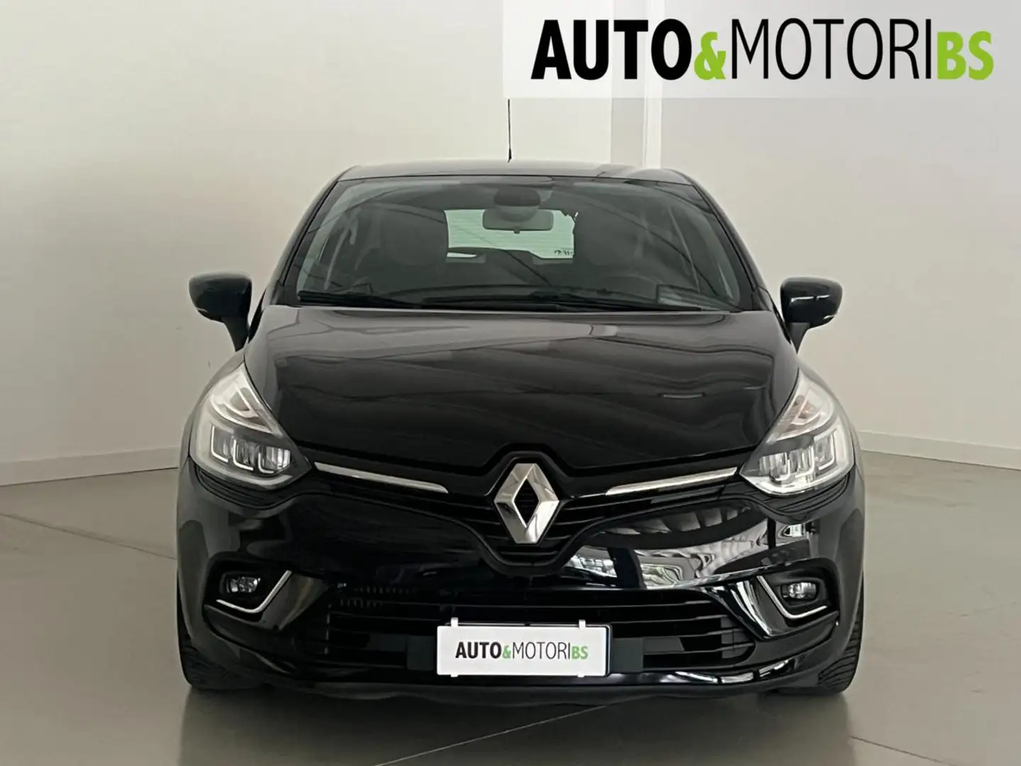 Renault Clio dCi 8V 90 CV 5 porte Life Nero - 2