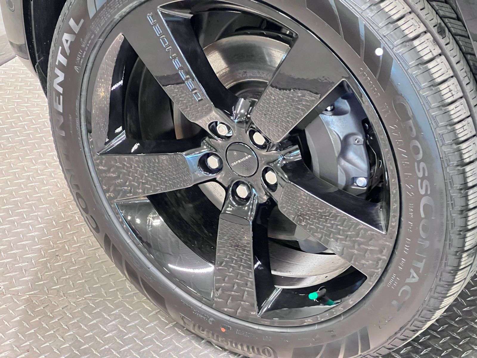 2026 Land Rover Defender 110 P400 X-DYNAMIC SE thumb 12