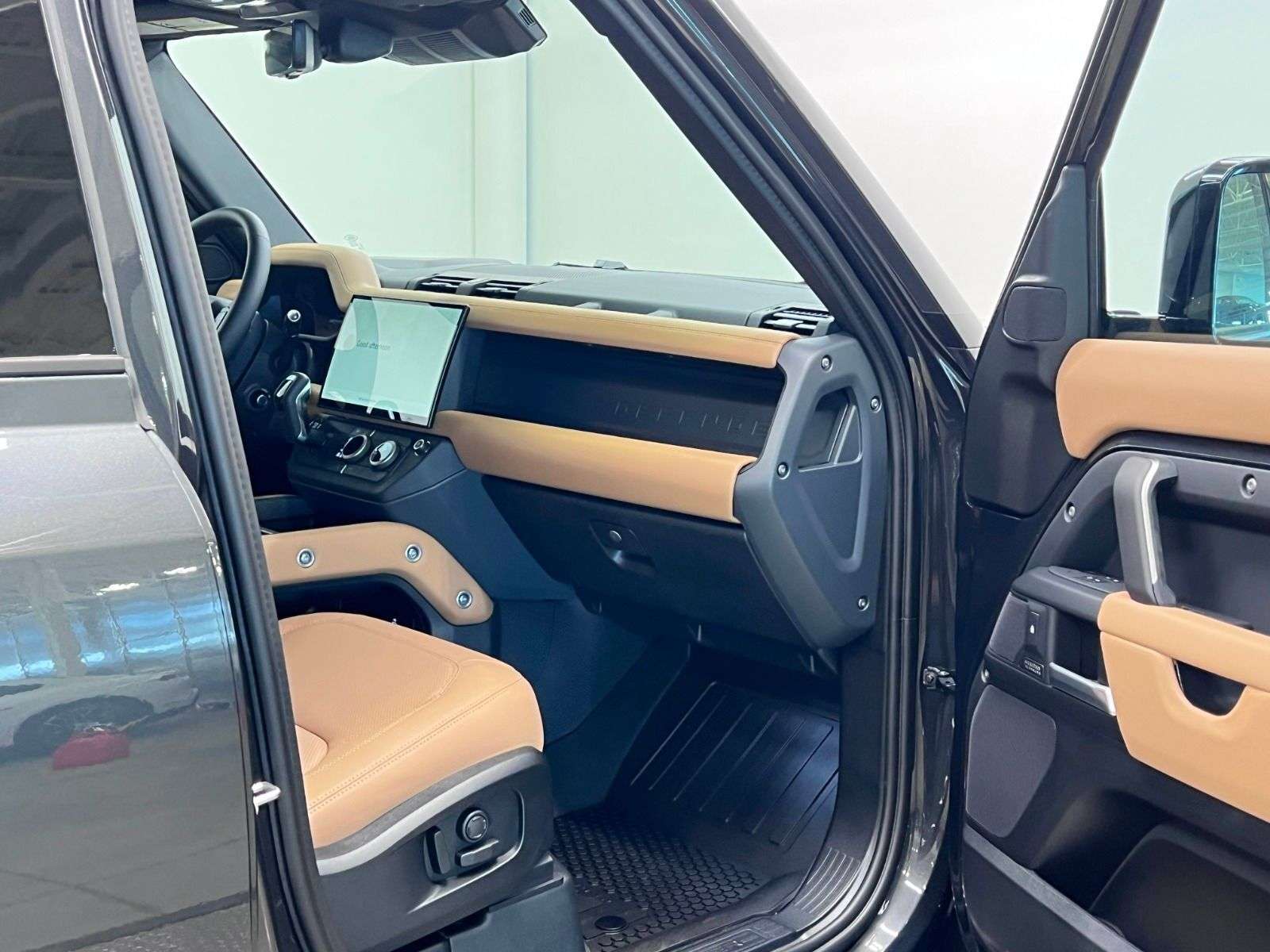 2026 Land Rover Defender 110 P400 X-DYNAMIC SE thumb 26