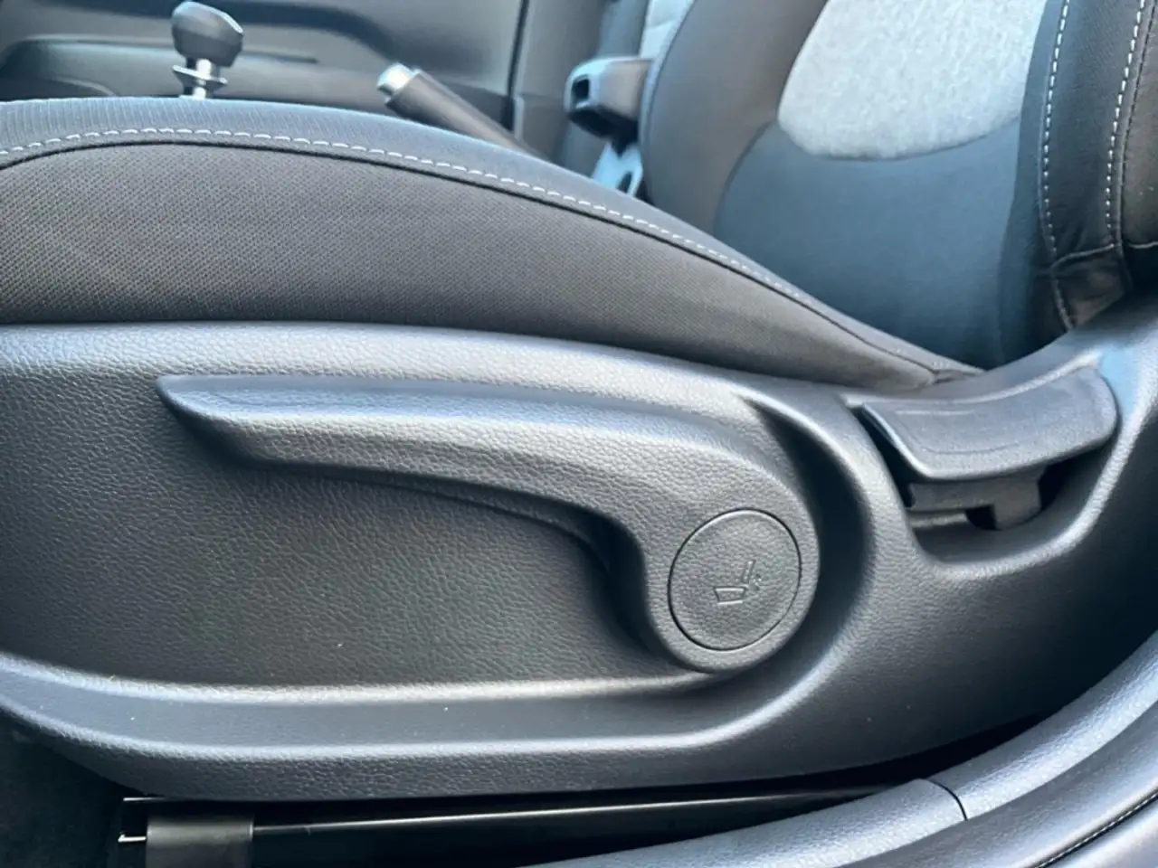 Kia Stonic 1.0T VISION Style Navi LED Klimaautom DAB SHZ Lenk, миниатюра 14