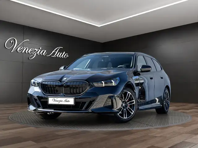 BMW 520 520d Touring M Sport Pro 197cv Gancio Tetto Panoramico ACC HUD Pelle Ventil Harman Keyless 360