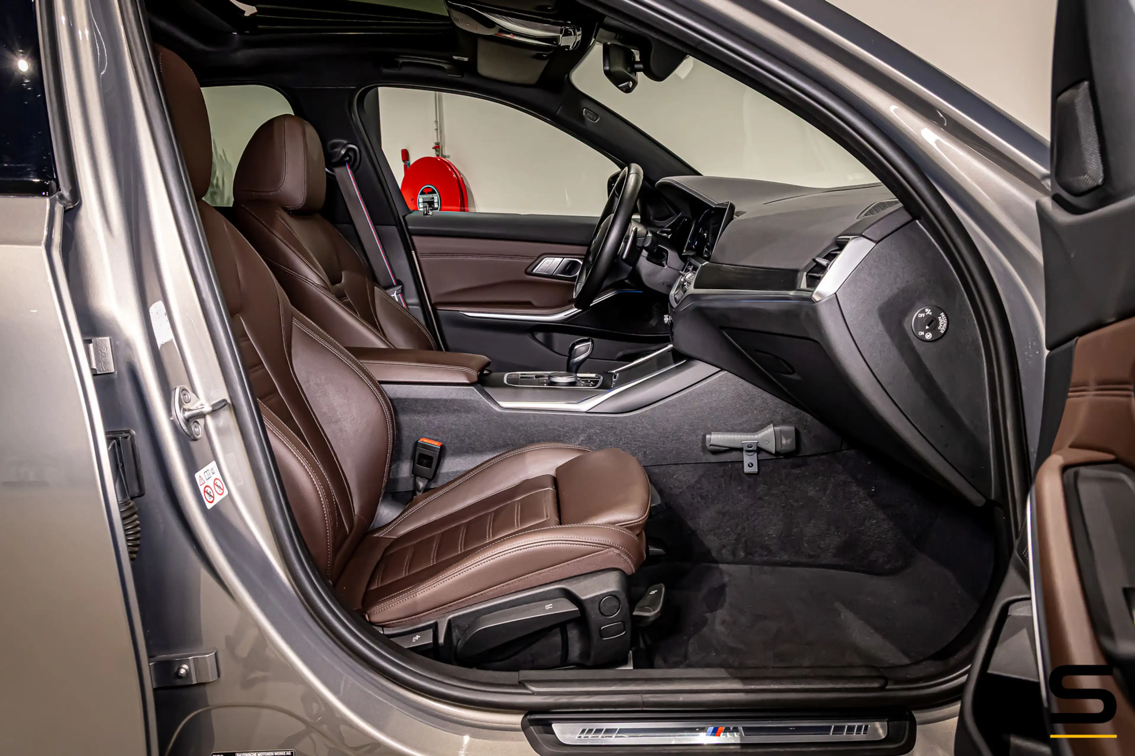 BMW 330 3-serie 330e Business Edition Plus|M-sport|Pano|Ca — photo 30
