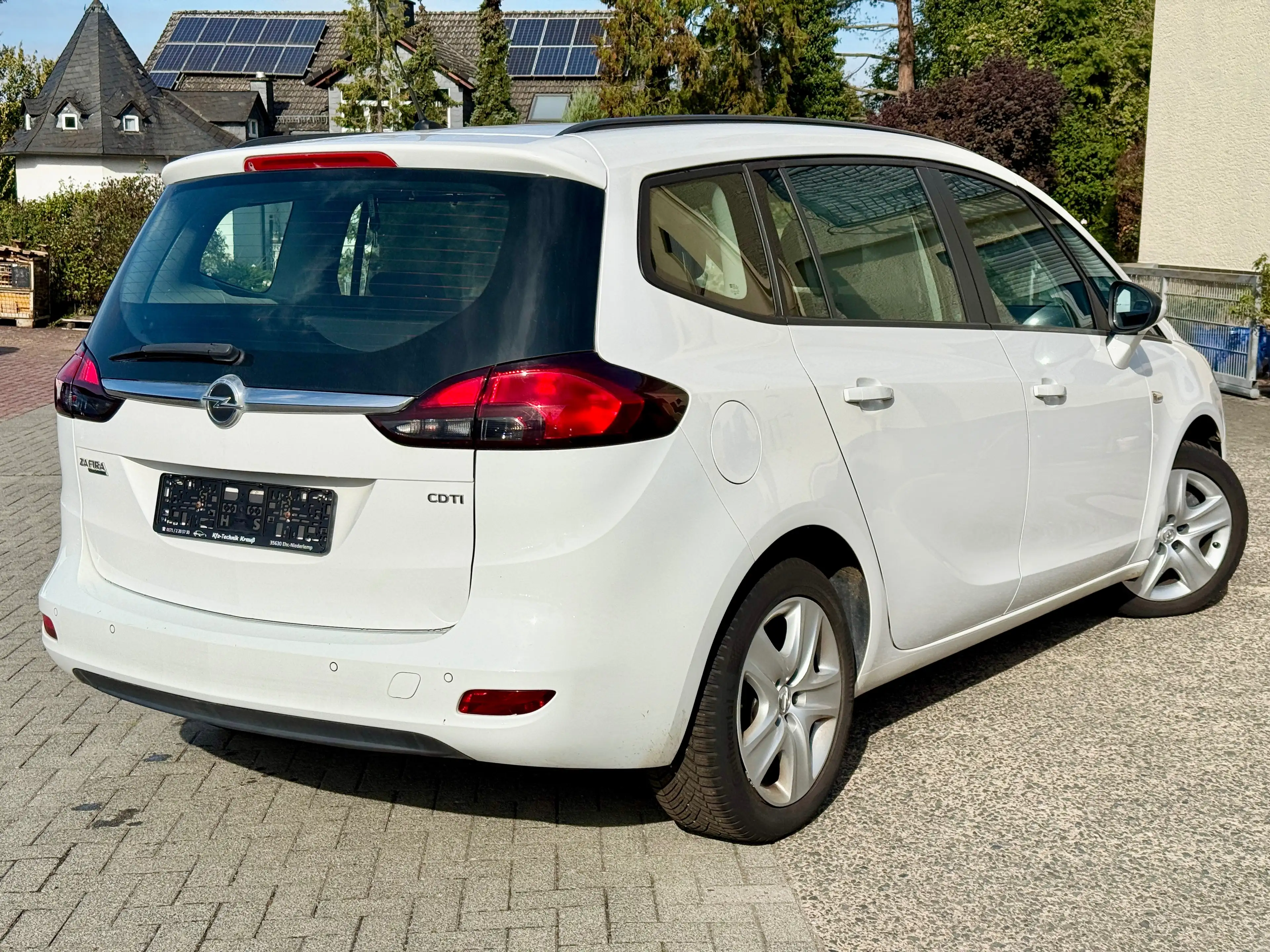 Opel Zafira Tourer Edition 1.6 Diesel Euro 8 *90TKm*PDC*KLIMA — photo 7