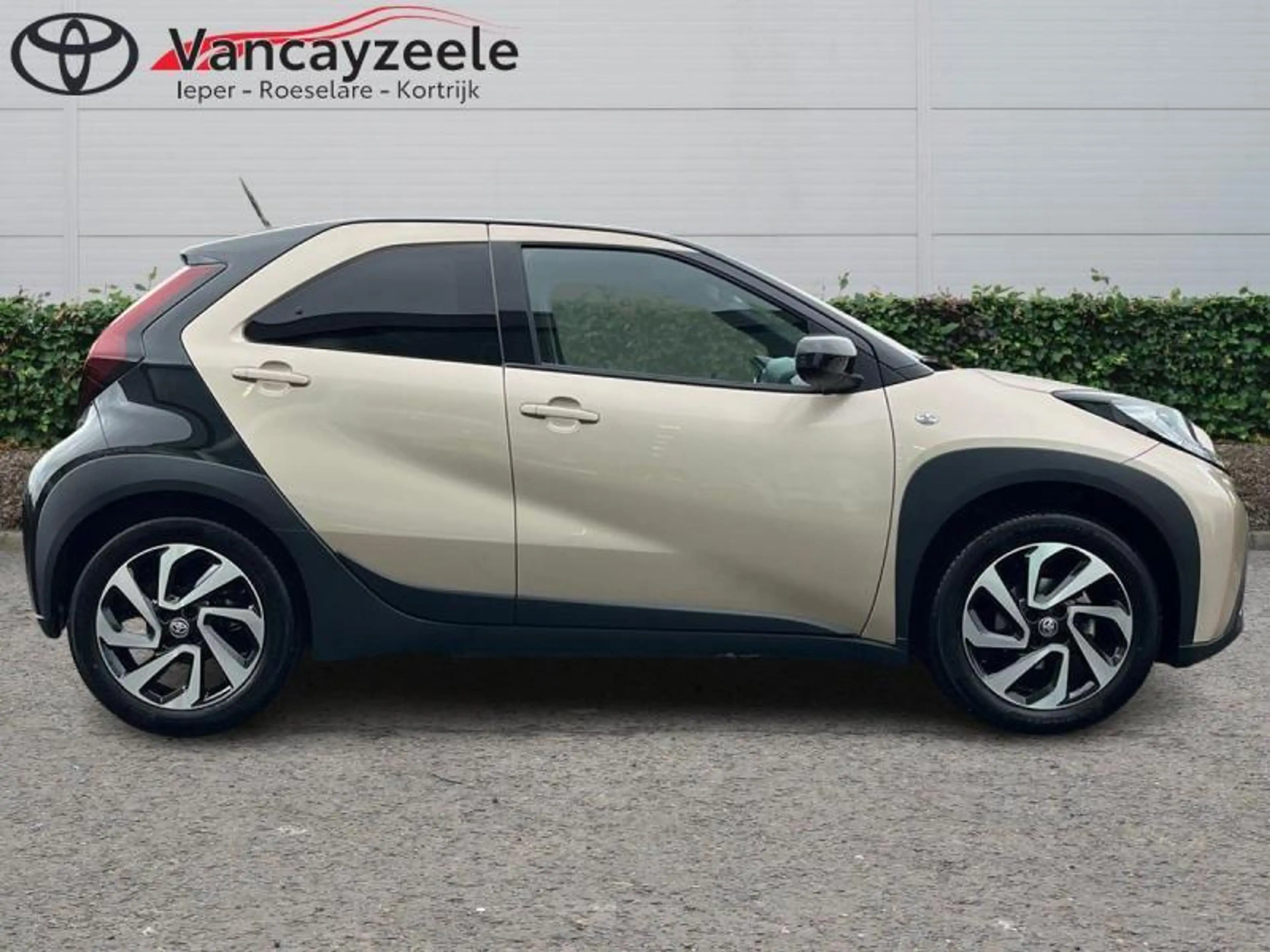 Toyota Aygo X pulse+camera+dab+androidauto+carplay — photo 3