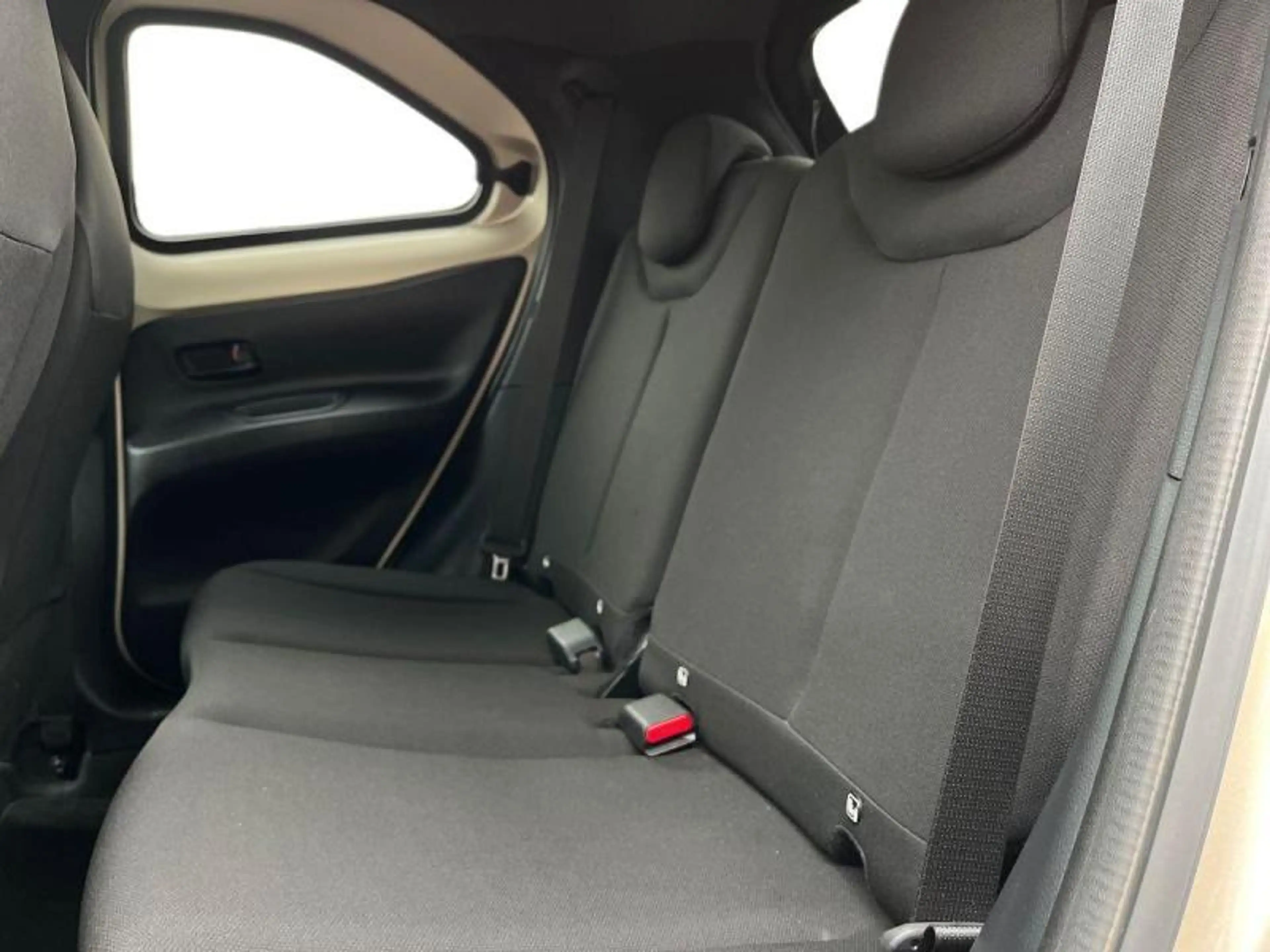 Toyota Aygo X pulse+camera+dab+androidauto+carplay — photo 8