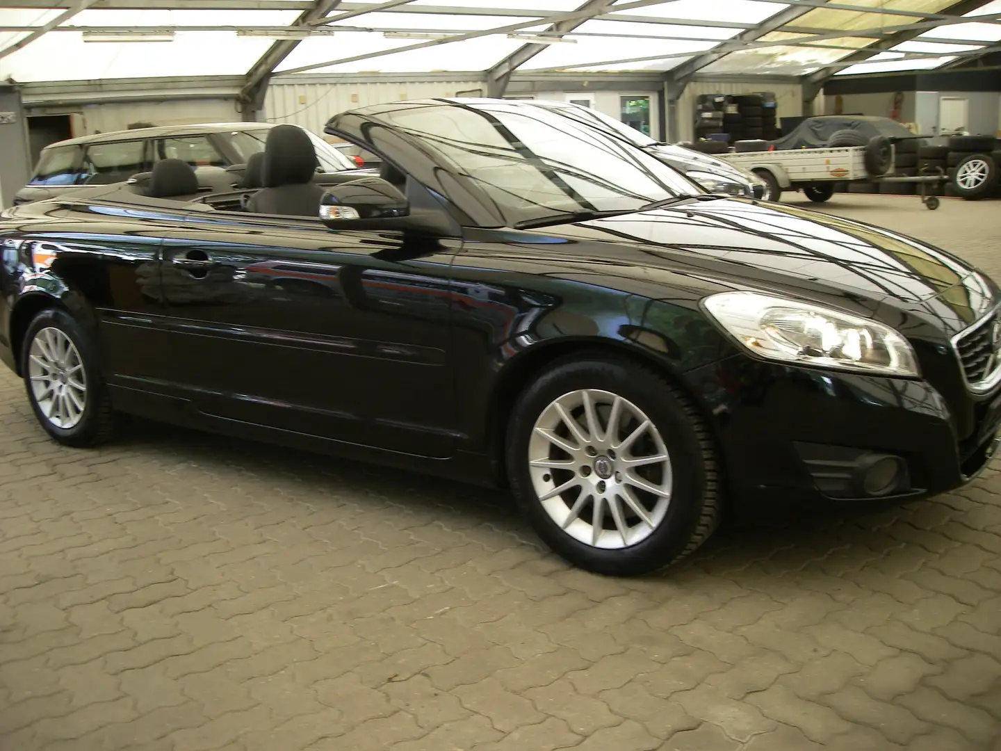 Volvo C70 D3 Kinetic Negro - 1