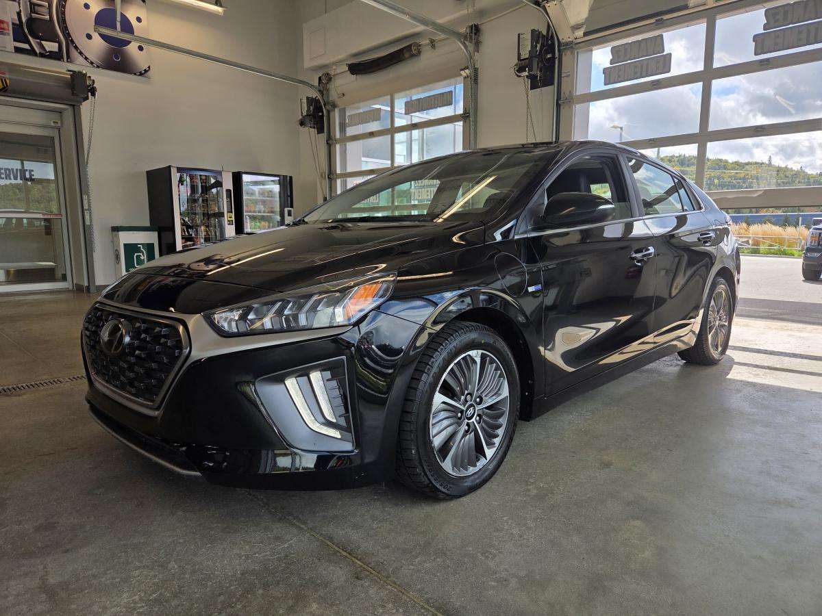 2020 Hyundai IONIQ Ultimate Hatchback — photo 1
