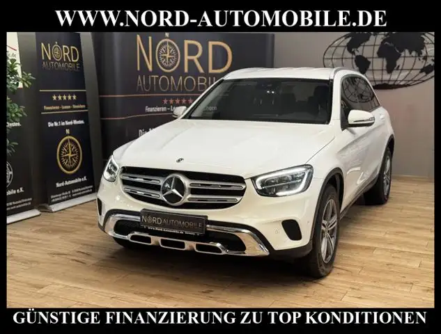 Mercedes-Benz 300 view 6
