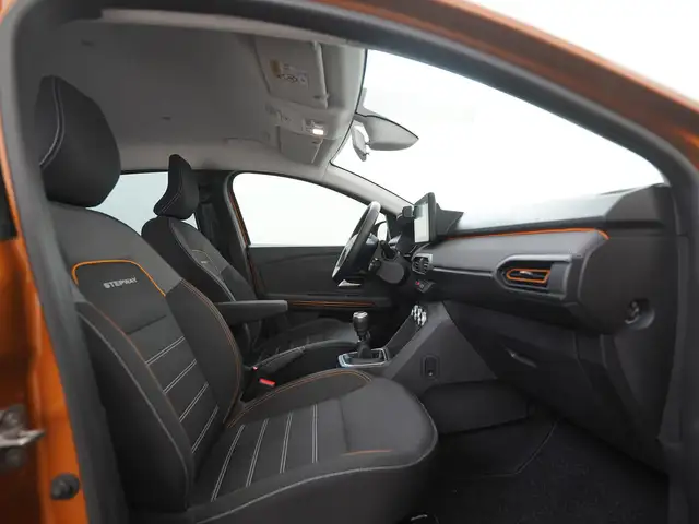 Dacia Sandero view 3