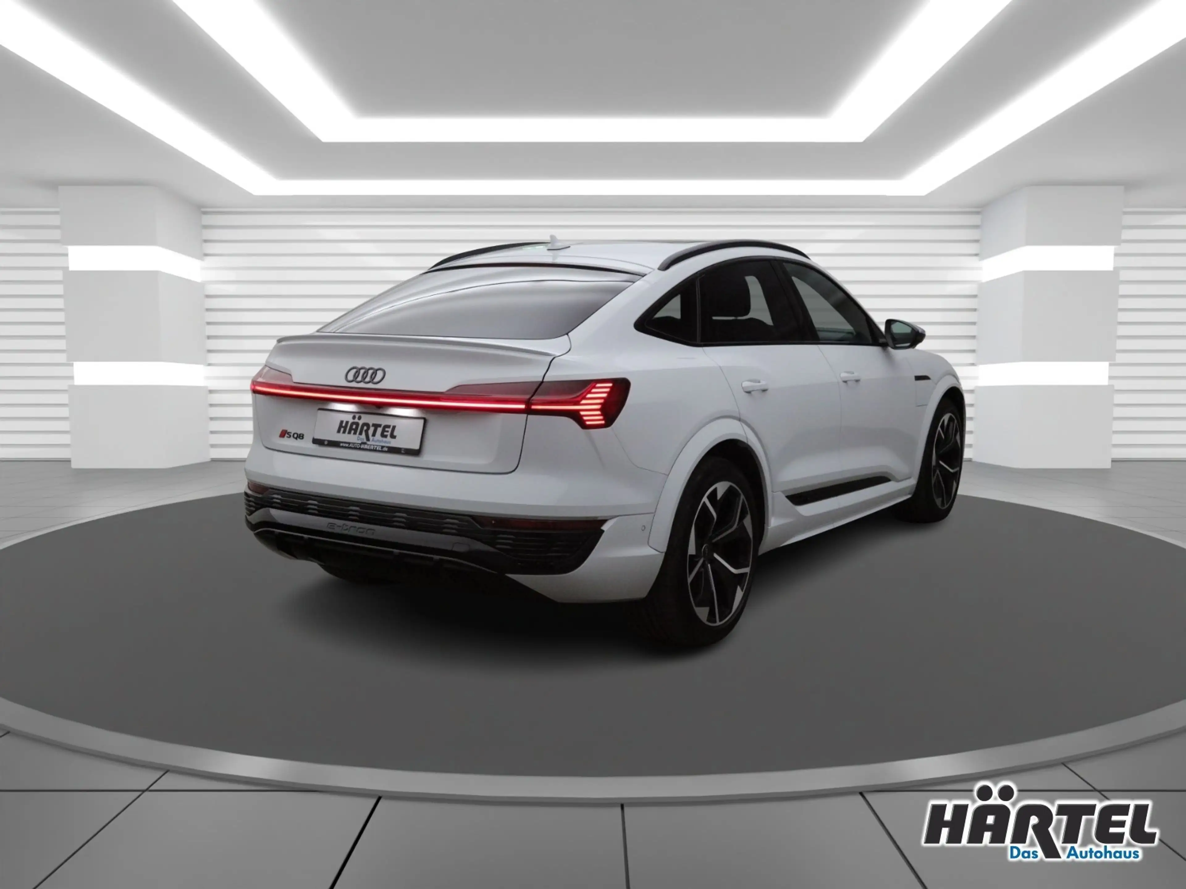 Audi SQ8 E-TRON SPORTBACK QUATTRO 106 KWH AUTOMATIK LED — photo 3