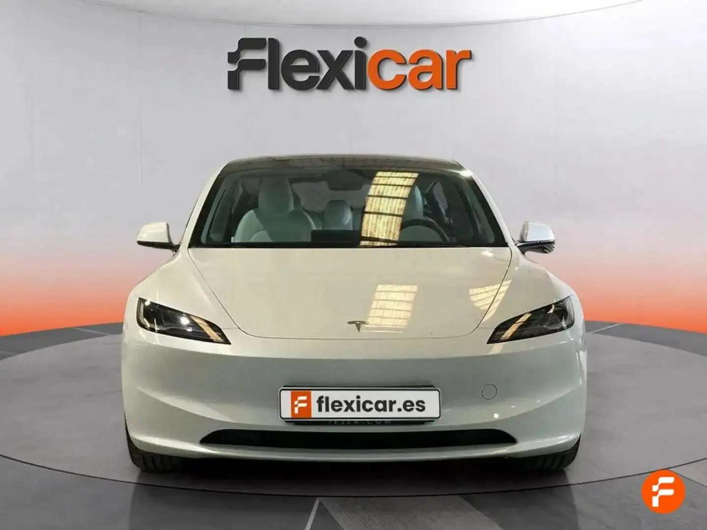 Tesla Model 3 RWD Amarillo - 2