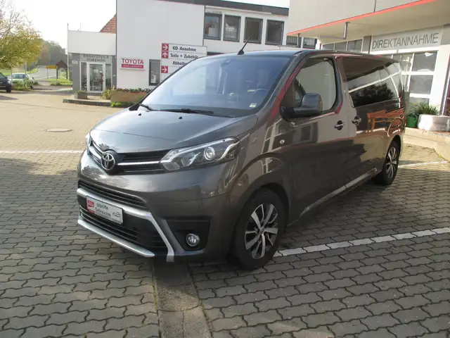 Toyota Proace (Verso) Verso "Team Deutschland"