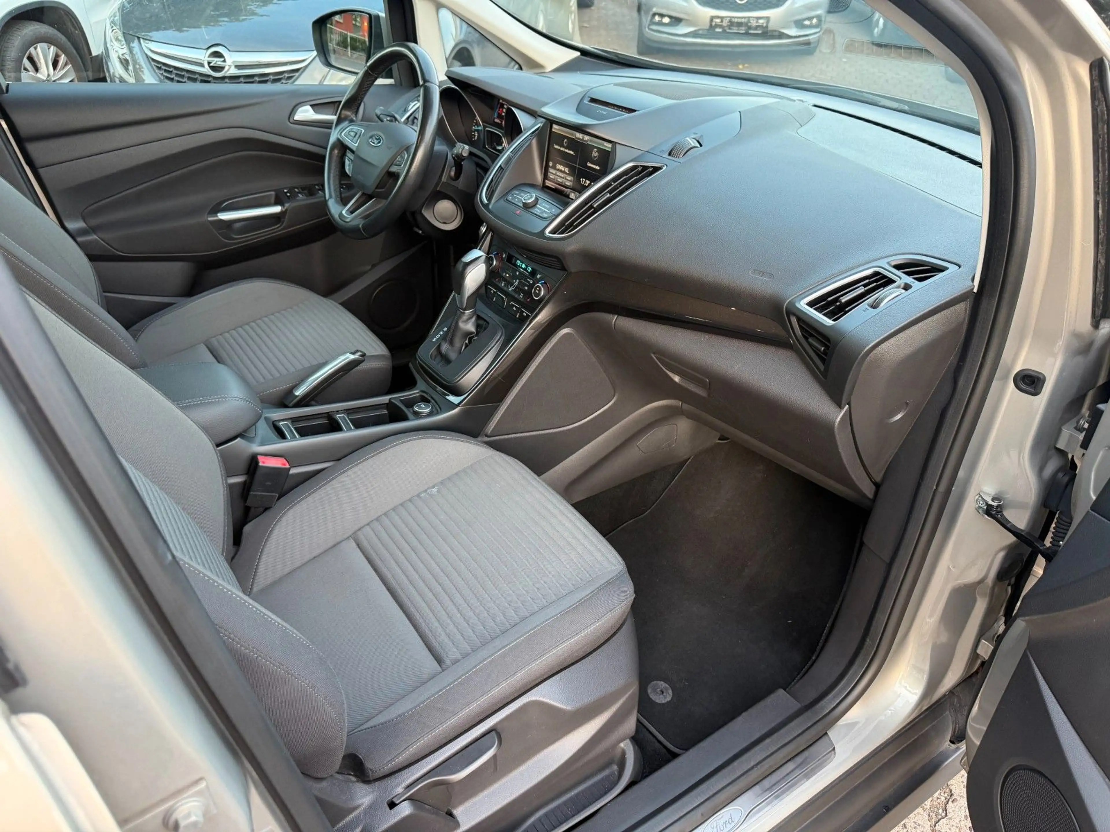 Ford C-Max C-MAX TITANIUM / AUTOMATIK / 2 HAND / AHK / NAVI — photo 8