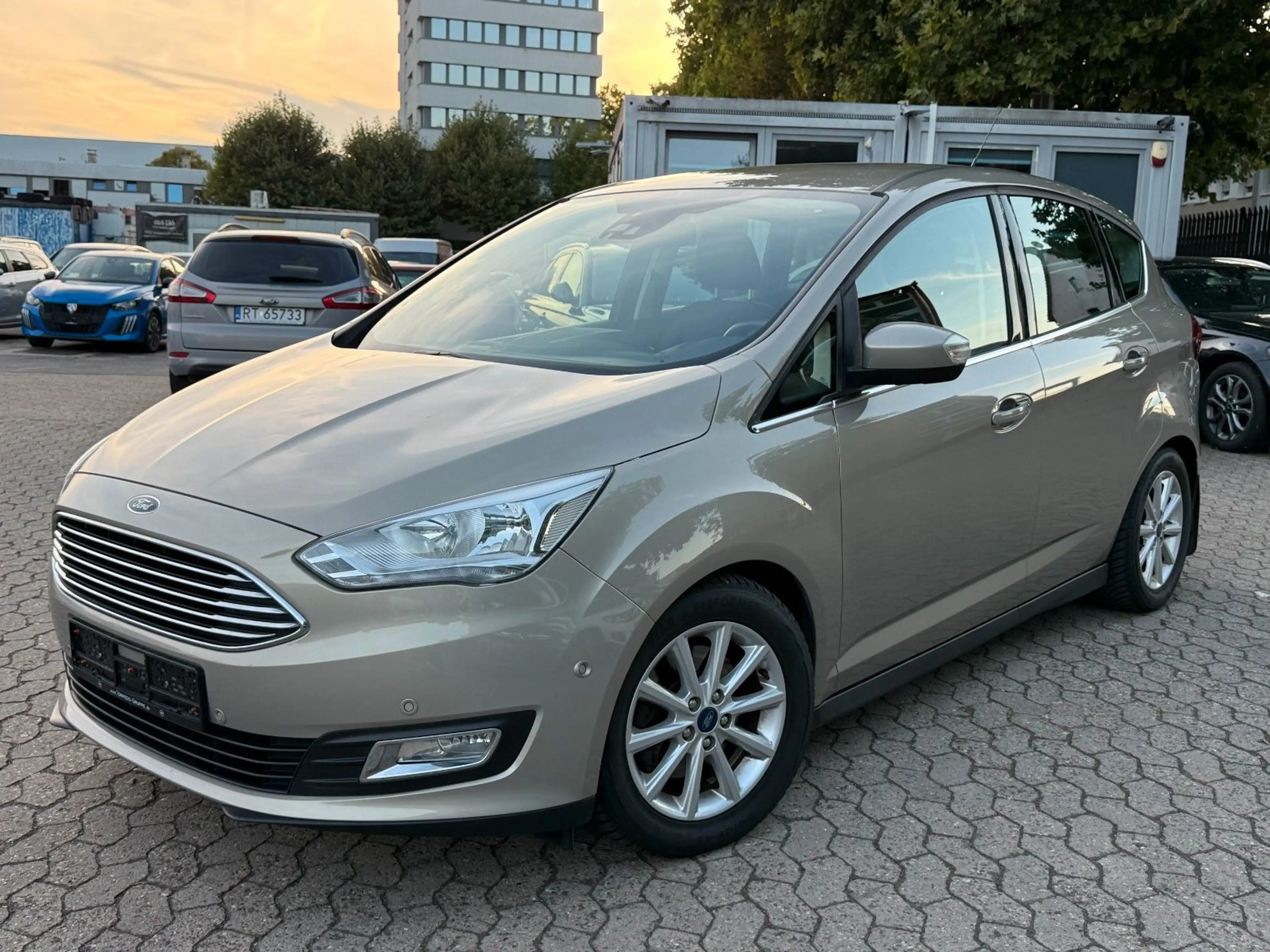 Ford C-Max C-MAX TITANIUM / AUTOMATIK / 2 HAND / AHK / NAVI — photo 2