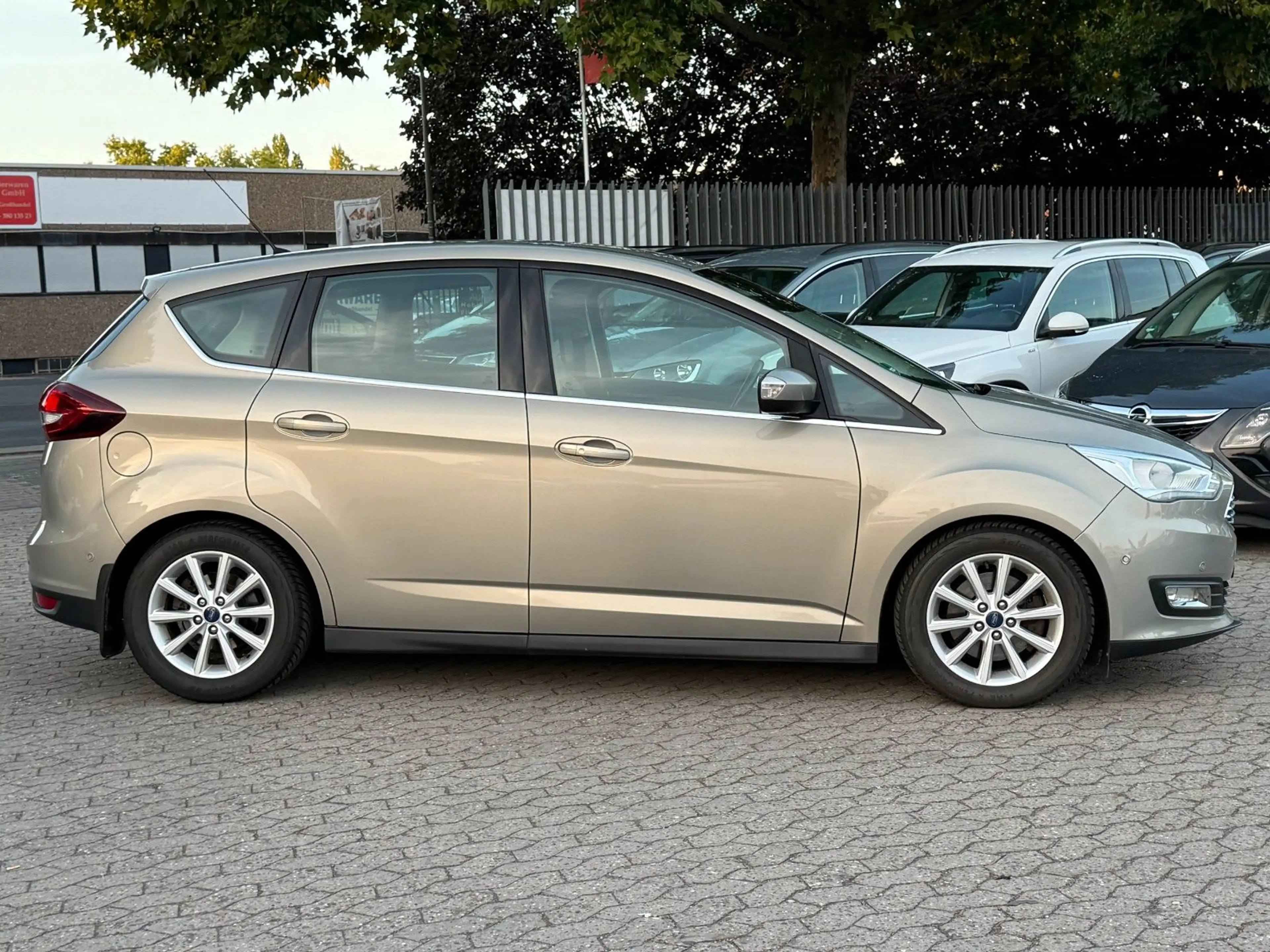 Ford C-Max C-MAX TITANIUM / AUTOMATIK / 2 HAND / AHK / NAVI — photo 5