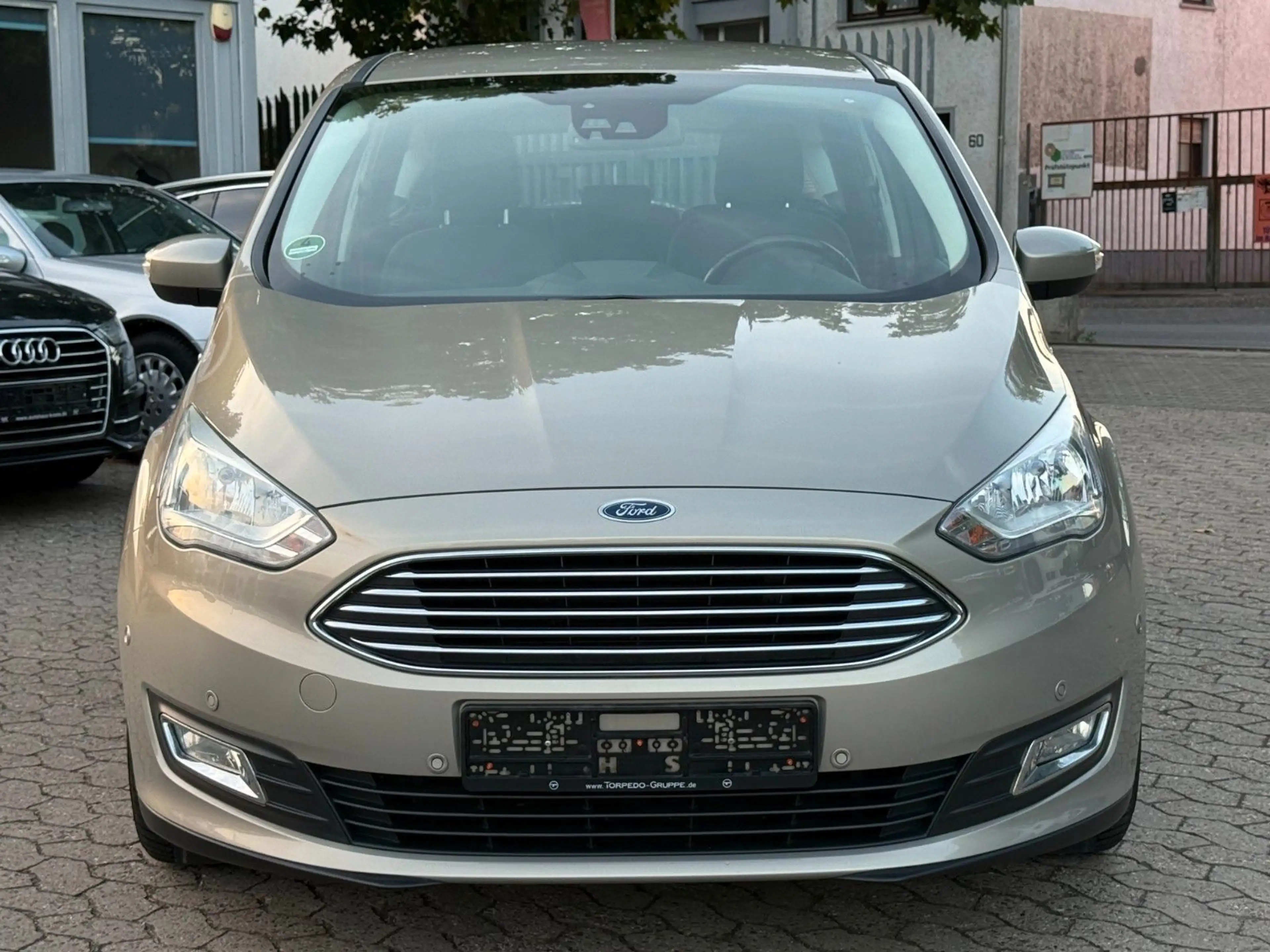 Ford C-Max C-MAX TITANIUM / AUTOMATIK / 2 HAND / AHK / NAVI — photo 6