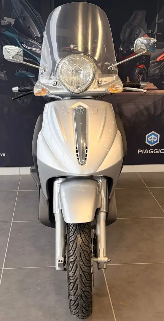 Piaggio Beverly 500 40CV, 12 MESI DI GARANZIA Argento - 2