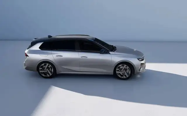 Opel Astra view 9