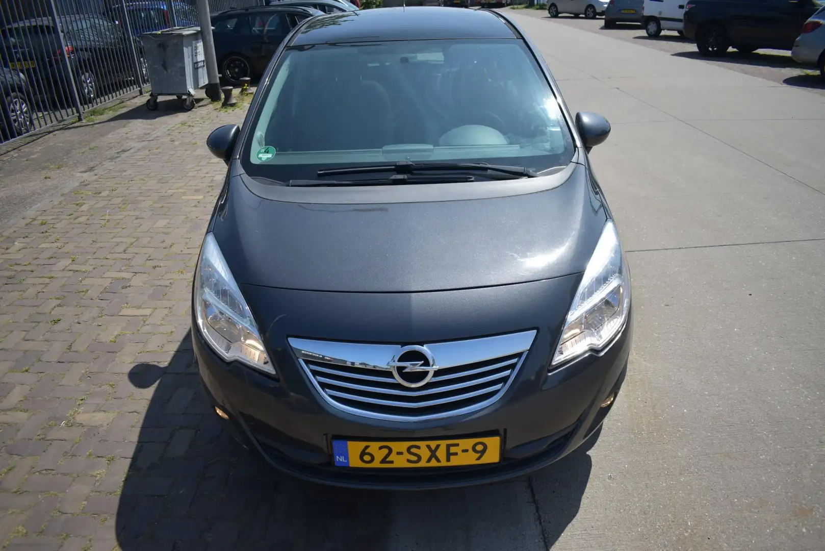 Opel Meriva 1.4 Turbo Cosmo Grau - 2