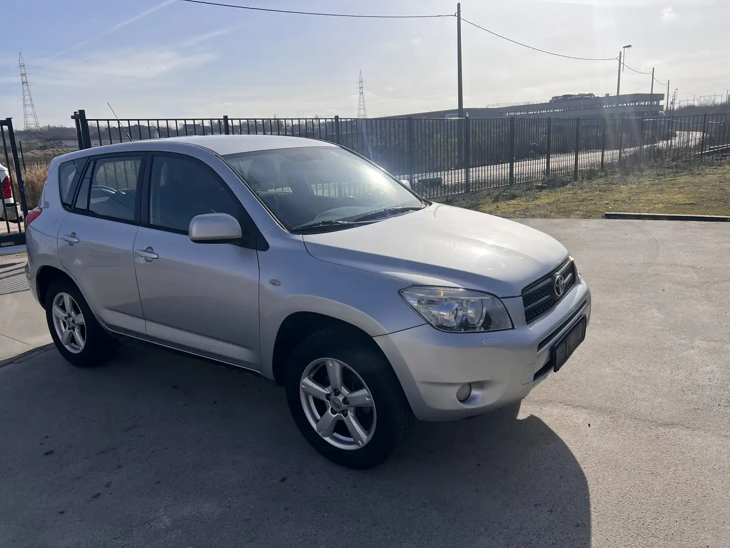 Toyota RAV 4 RAV4 2.0 VVT-i 152 VX ONLY EXPORT AFRIQUE Silber - 2