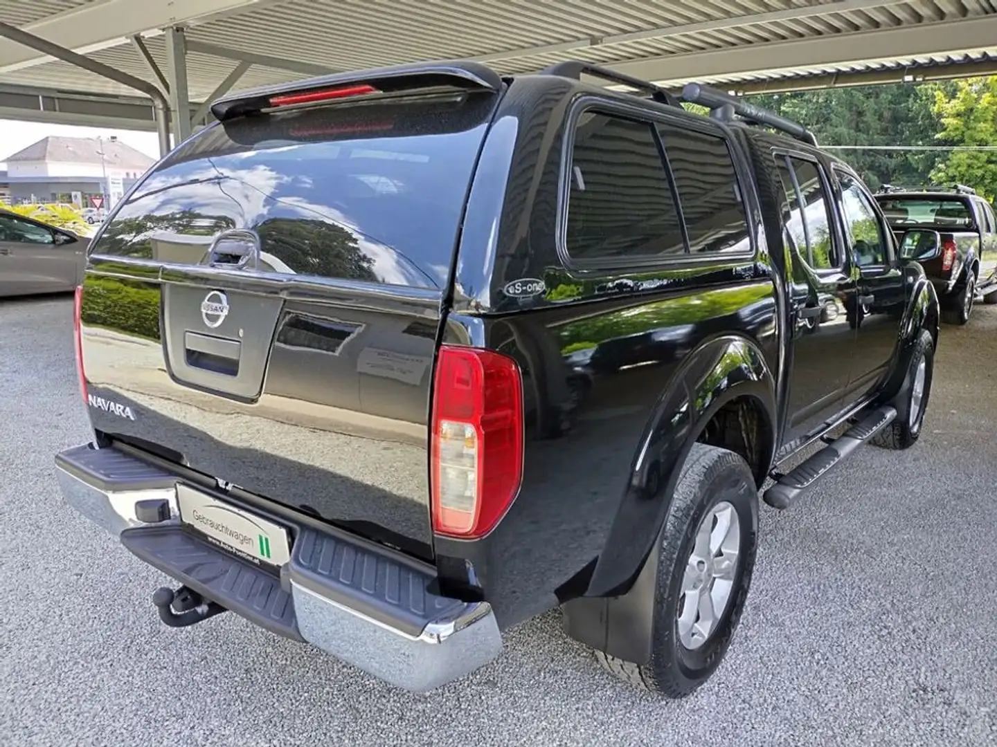 Nissan Navara 2.5 dCi 4X4 ! Hardtop! Negru - 2