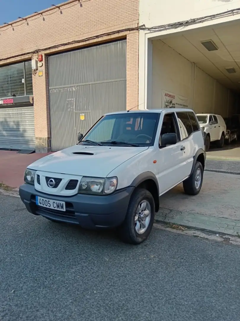 Nissan Terrano 2.7 TDI Comfort Blanco - 2