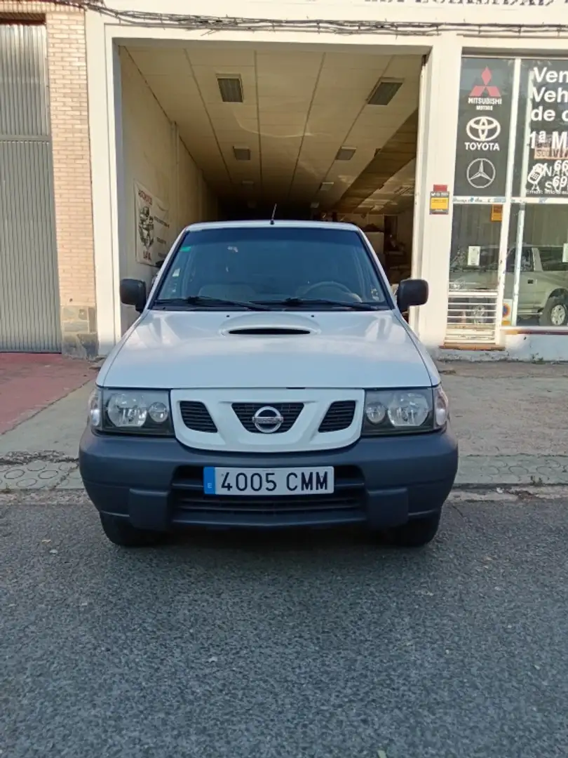 Nissan Terrano 2.7 TDI Comfort Blanco - 1