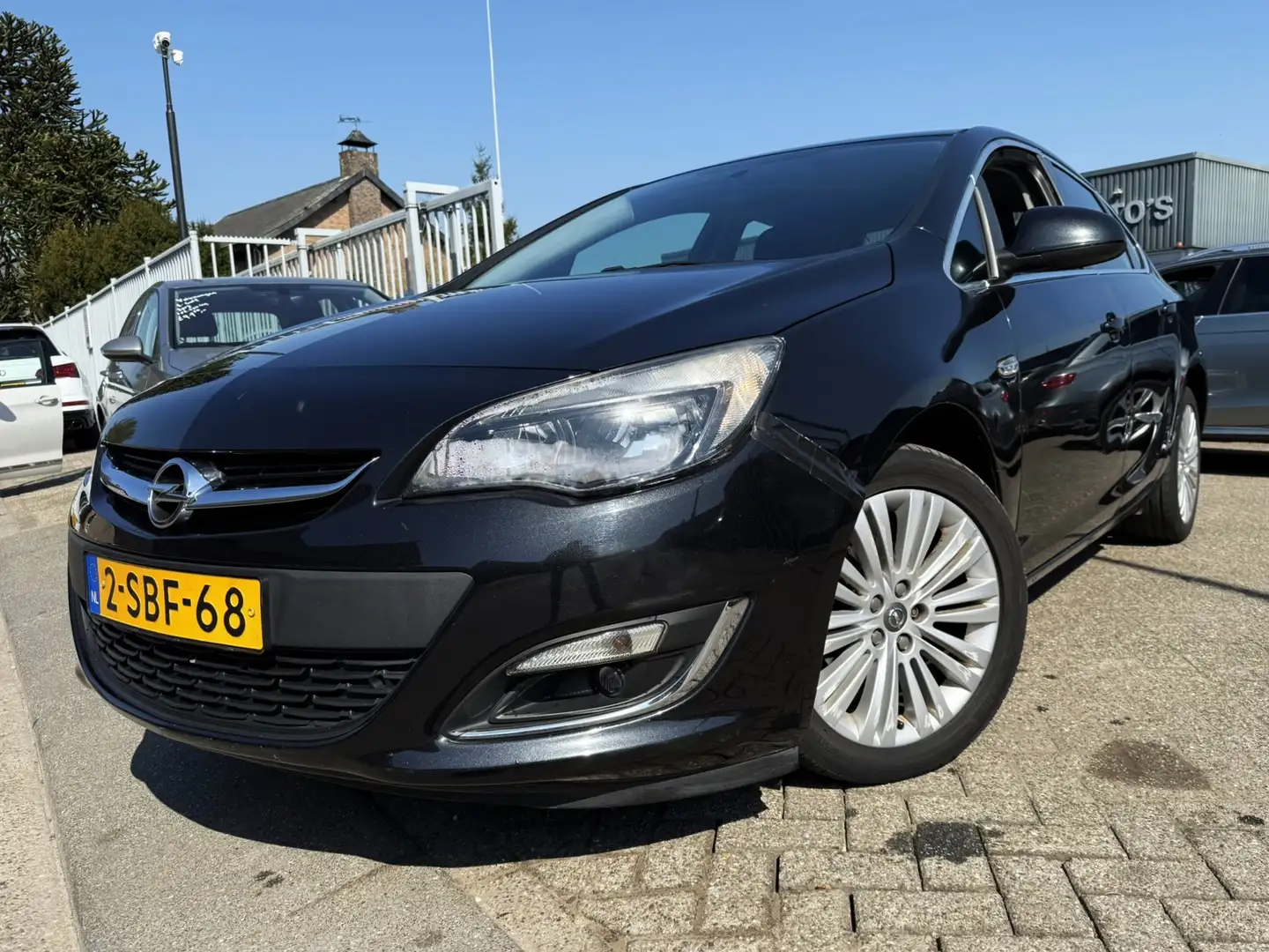 Opel Astra 1.4 TURBO DESIGN EDITION Zwart - 1