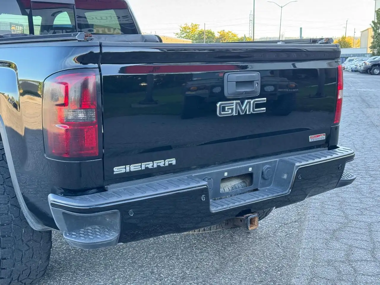 GMC Sierra 1500 снимка GMC Sierra 1500