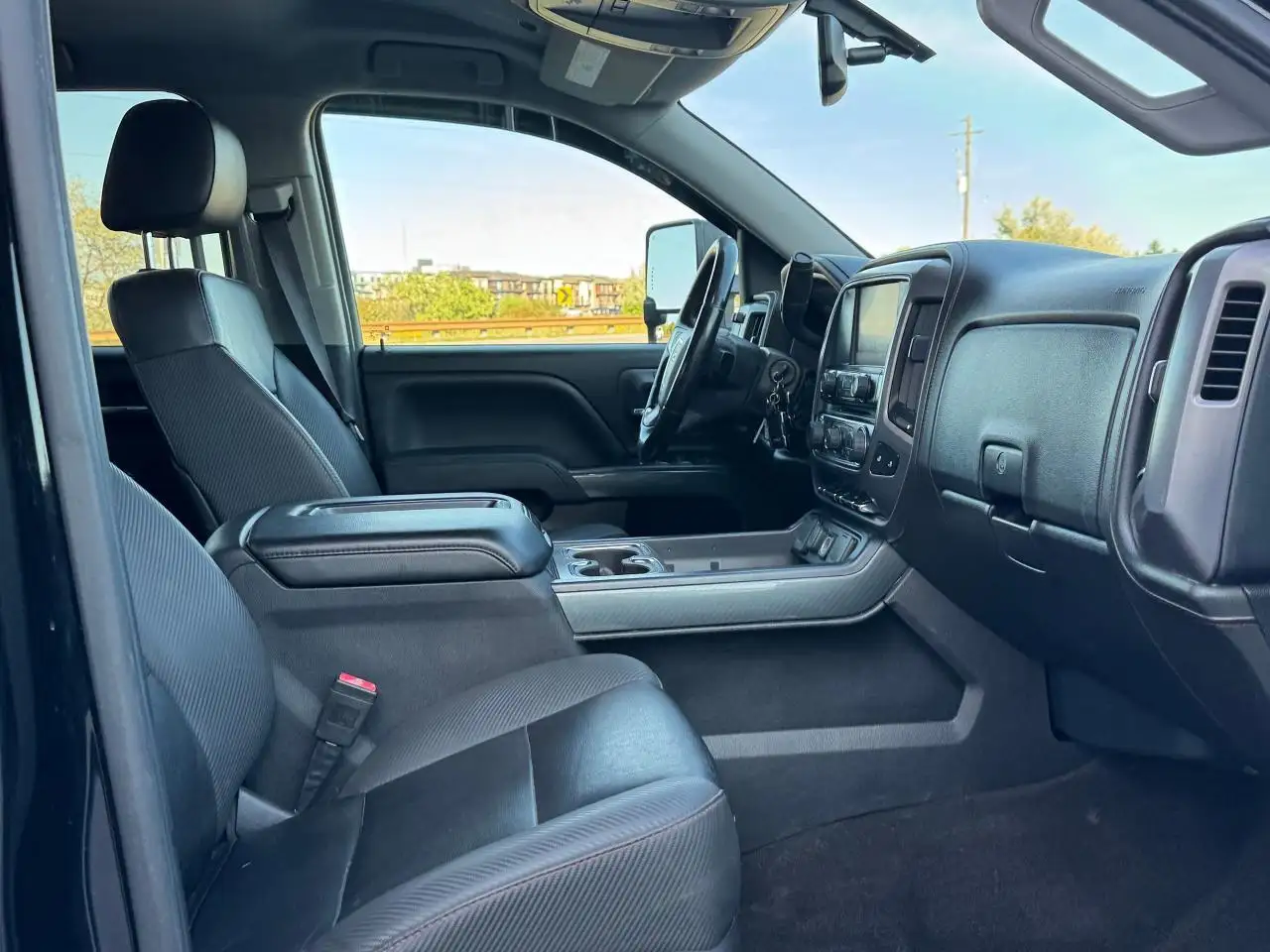 GMC Sierra 1500 снимка GMC Sierra 1500