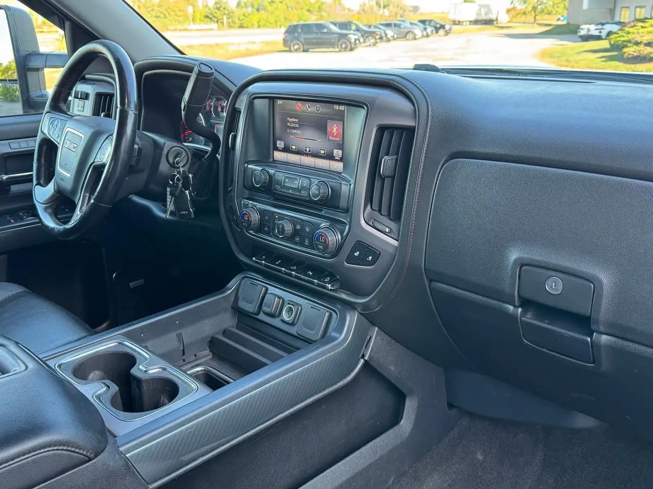 GMC Sierra 1500 снимка GMC Sierra 1500