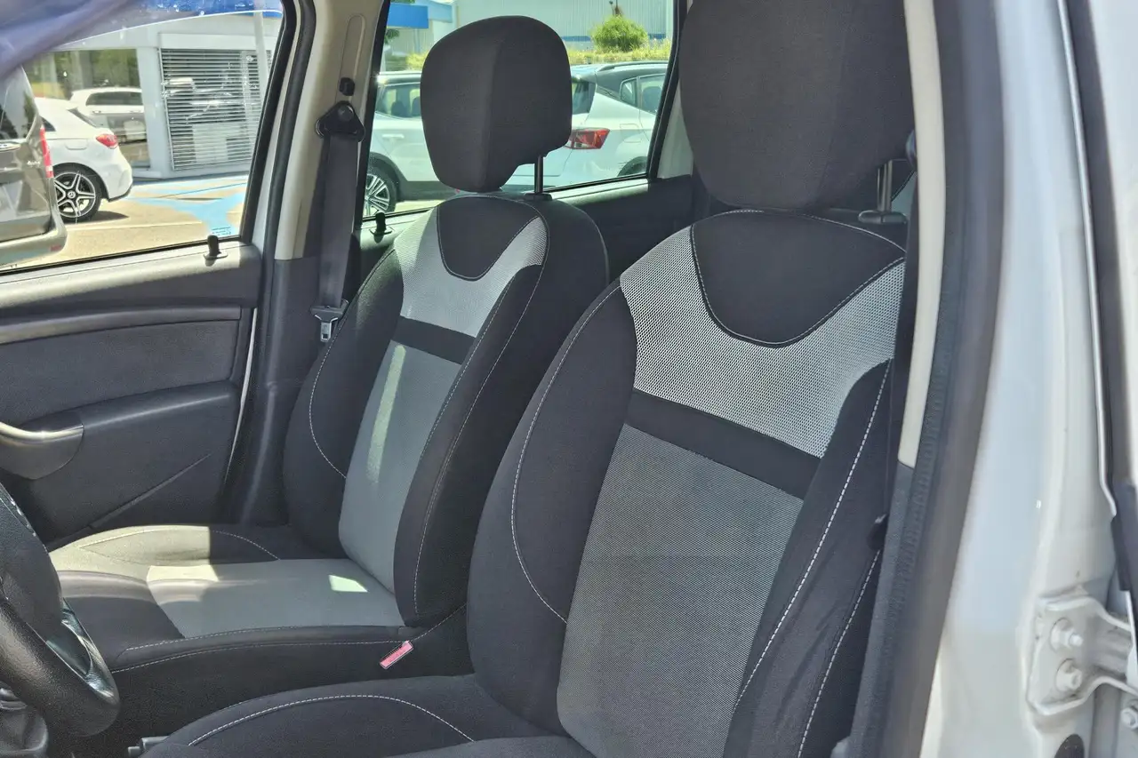 Dacia Duster — photo 9